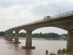 ไทยและลาวจัดการประชุมคณะรัฐมนตรีร่วม